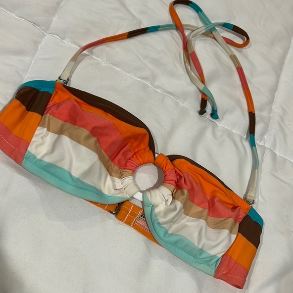 💎Bikini top size medium - Picture 1 of 3